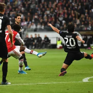 Bukayo Saka Scores Arsenal's Second Goal: Eintracht Frankfurt vs Arsenal, UEFA Europa League 2019-20 Bukayo Saka Scores Arsenal's Second Goal: Eintracht Frankfurt vs Arsenal, UEFA Europa League 2019-20