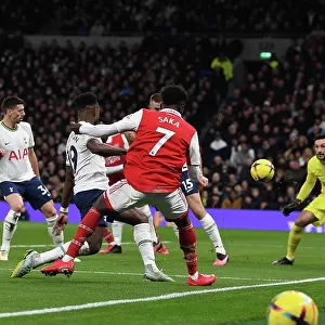 Bukayo Saka Scores the Thriller: Arsenal Triumphs Over Tottenham in Epic 2022-23 Premier League Clash