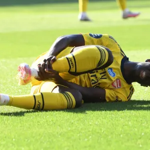 Bukayo Saka Suffers Injury in Arsenal's Southampton Clash (2019-20) Bukayo Saka Suffers Injury in Arsenal's Southampton Clash (2019-20)