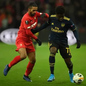Bukayo Saka vs. Mehdi Carcela: A Europa League Battle at Standard Liege Bukayo Saka vs. Mehdi Carcela: A Europa League Battle at Standard Liege