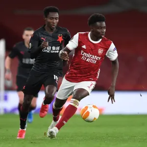 Bukayo Saka vs. Oscar Dorley: A Europa League Showdown in Empty Emirates Stadium