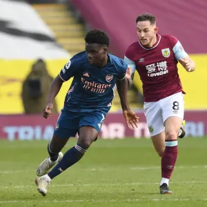 Burnley vs Arsenal: Saka Takes on Brownhill in Empty Turf Moor, Premier League 2020-21