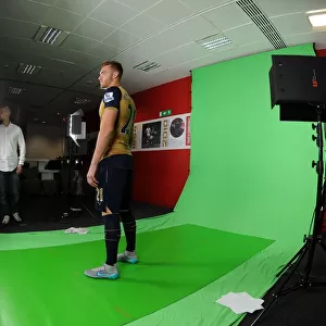 Calum Chambers (Arsenal). Arsenal 1st Team Photocall and Training Session. Emirates