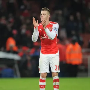 Calum Chambers (Arsenal) claps the Southampton fans after the match. Arsenal 1: 0 Southampton