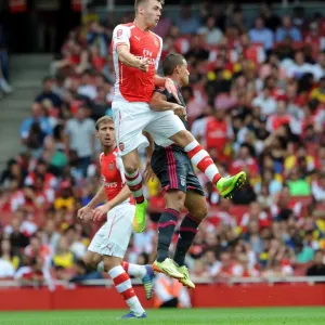 Calum Chambers (Arsenal) Lima (Benfica). Arsenal 5: 1 Benfica. The Emirates Cup, Day 1 Calum Chambers (Arsenal) Lima (Benfica). Arsenal 5: 1 Benfica. The Emirates Cup, Day 1