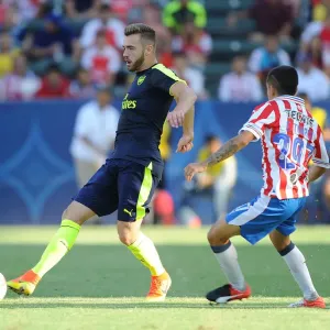 Calum Chambers Surges Forward: Arsenal vs Chivas, 2016 Pre-Season Clash