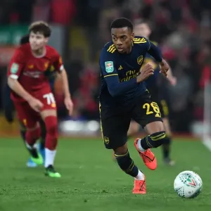 Carabao Cup: Liverpool vs. Arsenal - Joe Willock in Action