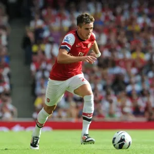 Carl Jenkinson: In Action for Arsenal Against Sunderland (2012-13) Carl Jenkinson: In Action for Arsenal Against Sunderland (2012-13)