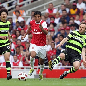 Carlos Vela (Arsenal) Andreas Hinkel and Ki Sung-Yueng (Celtic). Arsenal 3: 2 Celtic