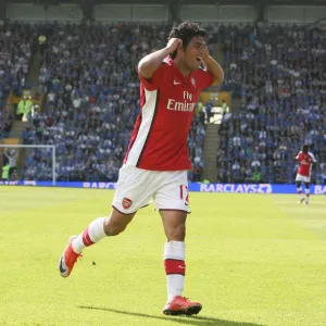 Carlos Vela celebrates scoring the 3rd Arsenal goal