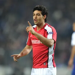 Carlos Vela Leads Arsenal Against FC Porto in UEFA Champions League: 1st Leg Result - FC Porto 2:1 Arsenal