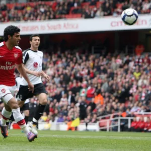 Carlos Vela scores Arsenals 4th goal. Arsenal 4: 0 Fulham. Barclays Premier League