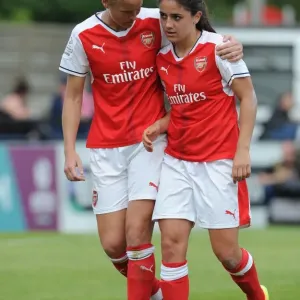 Casey Stoney et Danielle van de Donk (Arsenal Ladies). Arsenal Ladies 2 : 0 Notts County.