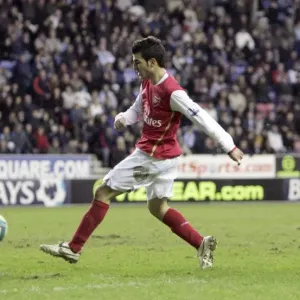 Cesc Fabregas (Arsenal) Chris Kirkland (Wigan) Cesc Fabregas (Arsenal) Chris Kirkland (Wigan)