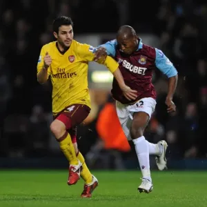 Cesc Fabregas (Arsenal) Luis Boa Morte (West Ham). West Ham United 0: 3 Arsenal