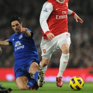 Cesc Fabregas (Arsenal) Mikel Arteta (Everton). Arsenal 2: 1 Everton, Barclays Premier League Cesc Fabregas (Arsenal) Mikel Arteta (Everton). Arsenal 2: 1 Everton, Barclays Premier League