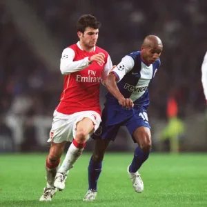Cesc Fabregas (Arsenal) Paulo Assuncao (Porto)