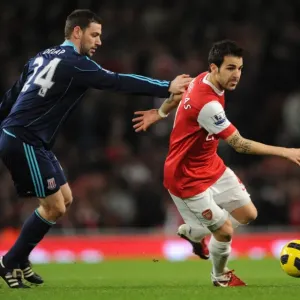 Cesc Fabregas (Arsenal) Rory Delap (Stoke). Arsenal 1: 0 Stoke City. Barclays Premier League