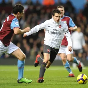 Cesc Fabregas (Arsenal) Stewart Downing (Villa). Aston Villa 0: 0 Arsenal