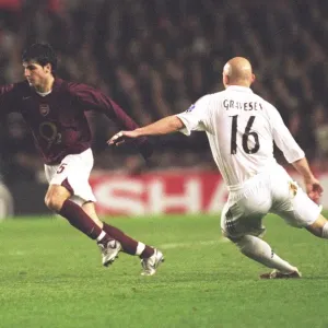 Cesc Fabregas (Arsenal) Thomas Gravesen (Real Madrid) Cesc Fabregas (Arsenal) Thomas Gravesen (Real Madrid)