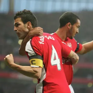 Cesc Fabregas feiert den ersten Torerfolg von Arsenal mit