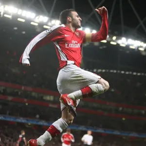 Cesc Fabregas Double: Arsenal's Triumph Over AZ Alkmaar in Champions League (4-1) Cesc Fabregas Double: Arsenal's Triumph Over AZ Alkmaar in Champions League (4-1)