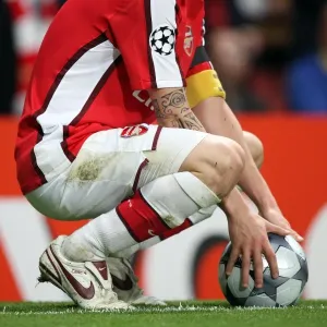 Cesc Fabregas Leads Arsenal to 3-0 Victory over Villarreal in UEFA Champions League Quarterfinals