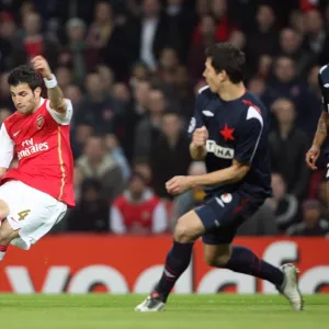 Cesc Fabregas scores Arsenals 1st goal