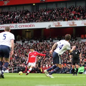 Cesc Fabregas scores his and Arsenals 1st goal from a free kick. Arsenal 3