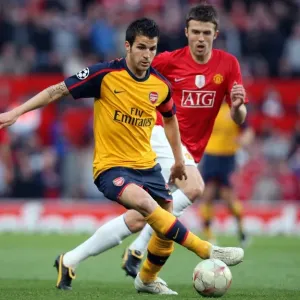 Cesc Fabregas vs Michael Carrick: A Battle in the Manchester United vs Arsenal Semi-Final, UEFA Champions League (1:0), Old Trafford, 29/4/09