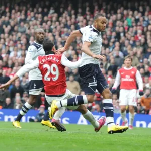 Chamakh Scores Under Pressure: Arsenal's 2nd Goal vs. Tottenham (2:3)