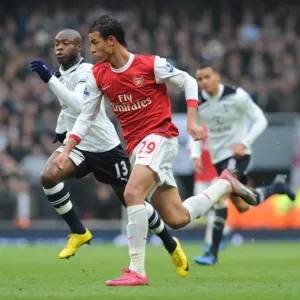 Chamakh vs Gallas: Marouane's Heartbreak at Emirates as Tottenham Edge Past Arsenal 3-2 in Premier League Clash
