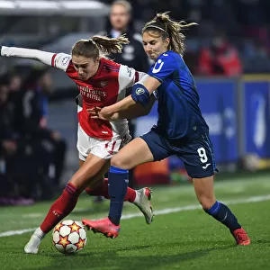 Champions League Clash: Vivianne Miedema Faces Off Against Hoffenheim's Katharina Naschenweng