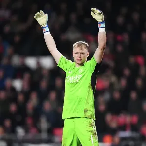 Champions League Group B: Arsenal's Aaron Ramsdale Focuses Amidst PSV Eindhoven Tension Champions League Group B: Arsenal's Aaron Ramsdale Focuses Amidst PSV Eindhoven Tension