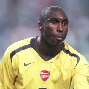 Champions League Showdown: Ajax vs. Arsenal (2005-06) Champions League Showdown: Ajax vs. Arsenal (2005-06)