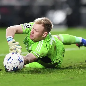 Champions League Showdown: Arsenal's Ramsdale Shines in PSV Eindhoven Match, Group B, 2023-24 Champions League Showdown: Arsenal's Ramsdale Shines in PSV Eindhoven Match, Group B, 2023-24