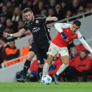 Champions League Showdown: Sanchez vs. Pinto - Arsenal vs. Dinamo Zagreb Champions League Showdown: Sanchez vs. Pinto - Arsenal vs. Dinamo Zagreb