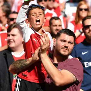 Season 2017-18 Prints: Arsenal v Chelsea - FA Community Shield 2017-18