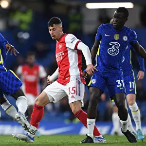 Clash at the Bridge: Martinelli vs. Chelsea's Defenders in the Premier League Showdown