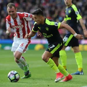 Clash of Champions: Sanchez vs. Whelan - Stoke City vs. Arsenal, Premier League