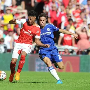 Clash at the Community Shield: Oxlade-Chamberlain vs Azpilicueta (Arsenal vs Chelsea) Clash at the Community Shield: Oxlade-Chamberlain vs Azpilicueta (Arsenal vs Chelsea)