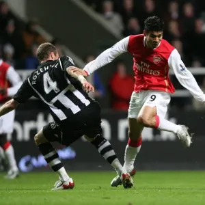 Clash of the Eduardos: 1:1 Stalemate between Arsenal's Eduardo and Newcastle's David Rozehnal at St James Park, Premier League, 5/12/2007