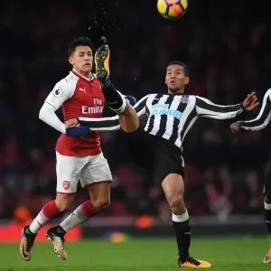 Clash at the Emirates: Sanchez vs. Hayden in Premier League Showdown