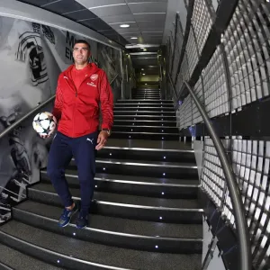 Clash of Football Legends: Arsenal vs. Real Madrid at Bernabeu (2018-19) Clash of Football Legends: Arsenal vs. Real Madrid at Bernabeu (2018-19)