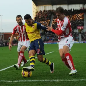 Clash of Forces: Sanchez vs Pieters & Muniesa (Stoke City vs Arsenal, 2014-15) Clash of Forces: Sanchez vs Pieters & Muniesa (Stoke City vs Arsenal, 2014-15)