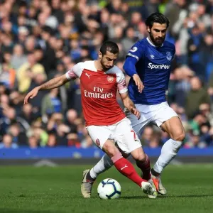 Clash at Goodison Park: Mkhitaryan vs. Gomes in Premier League Showdown Clash at Goodison Park: Mkhitaryan vs. Gomes in Premier League Showdown