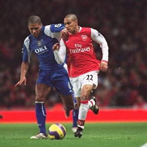 Matches 2006-07 Photographic Print Collection: Arsenal v Portsmouth 2006-07
