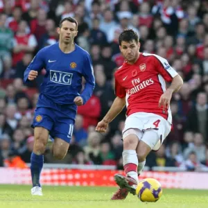 Clash of Legends: Fabregas vs. Giggs in Arsenal's 2-1 Victory over Manchester United, 2008