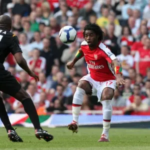 Clash of Legends: Song vs. Vieira, A Riveting 0-0 Battle at Emirates, Arsenal vs. Manchester City, Barclays Premier League