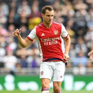 Clash of London Rivals: Tottenham Hotspur vs. Arsenal - The Ultimate Football Battle